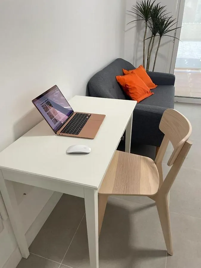 Encantador Piso Con Terraza Y Piscina Daire Benalmádena