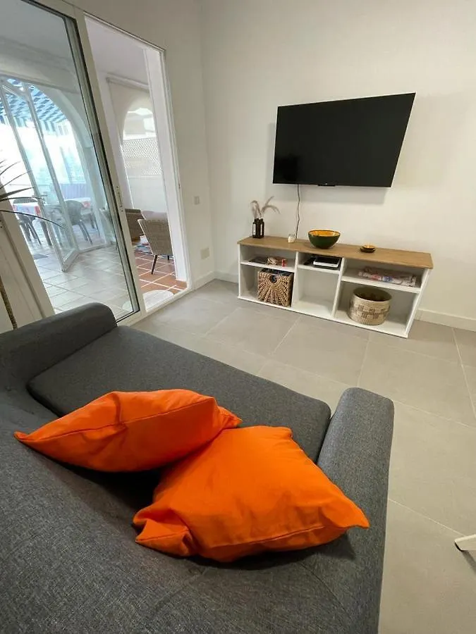 Encantador Piso Con Terraza Y Piscina Daire Benalmádena
