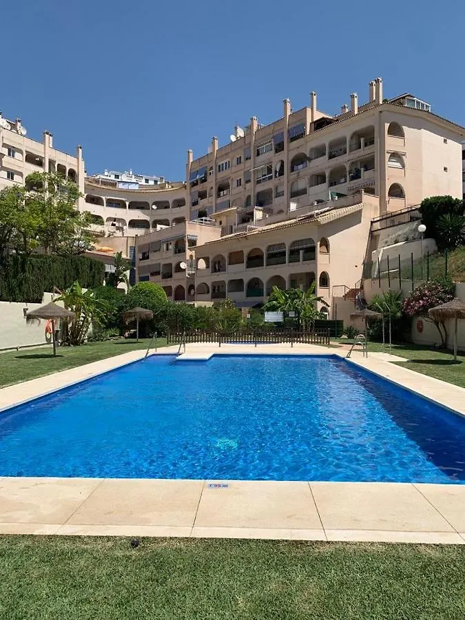 Encantador Piso Con Terraza Y Piscina Daire Benalmádena
