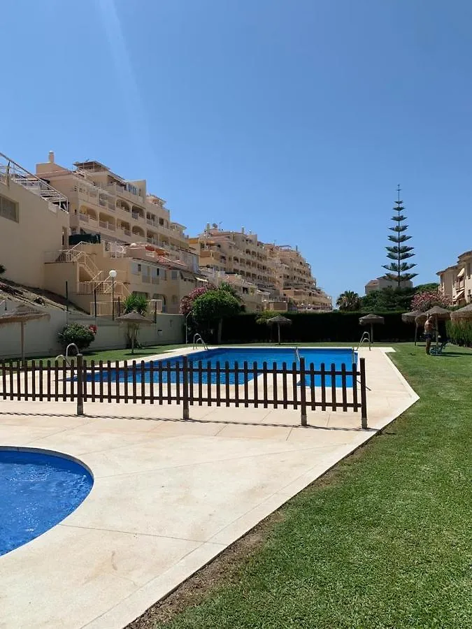 Encantador Piso Con Terraza Y Piscina Daire Benalmádena 0*,  İspanya