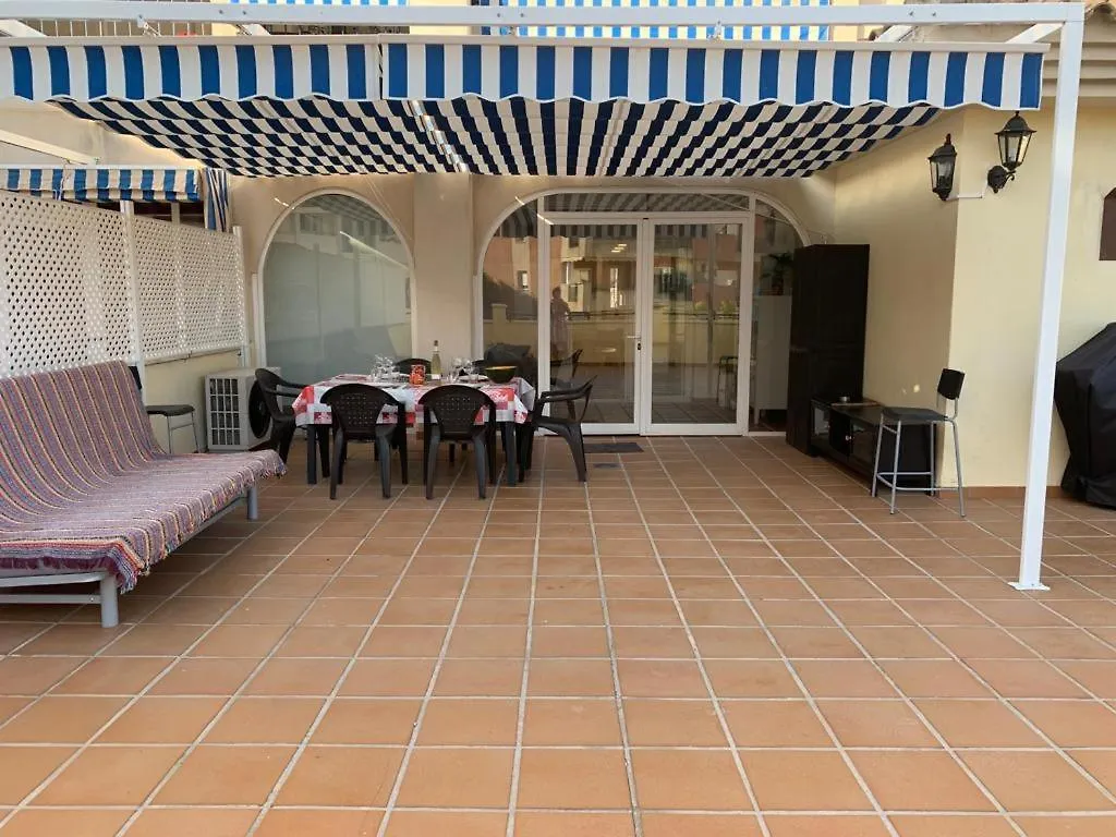 Encantador Piso Con Terraza Y Piscina Daire Benalmádena 0*,  İspanya