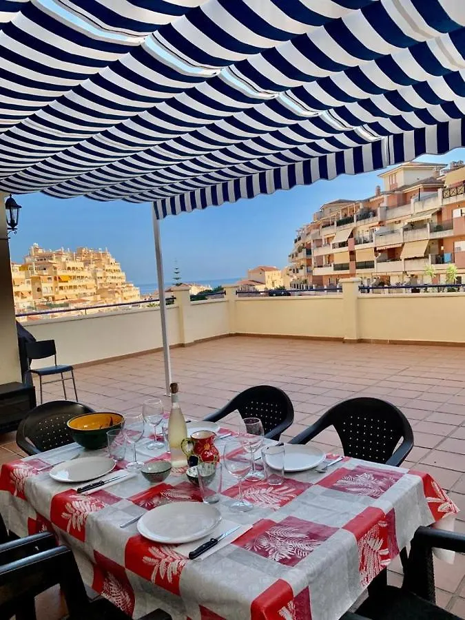 Encantador Piso Con Terraza Y Piscina Daire Benalmádena