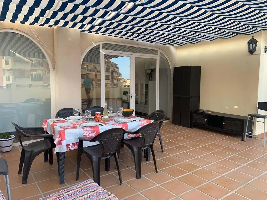 Encantador Piso Con Terraza Y Piscina Daire Benalmádena