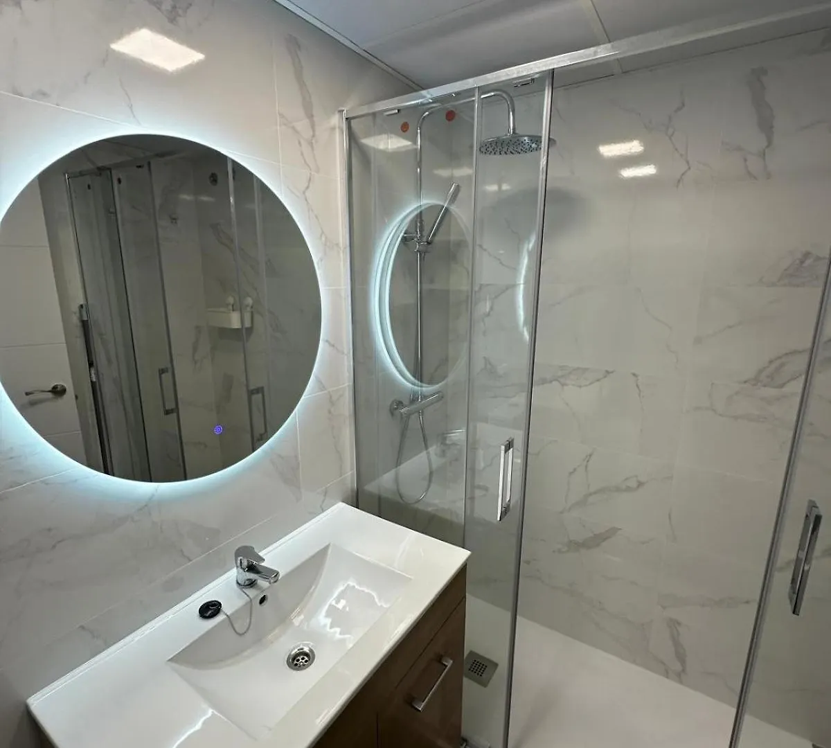 Encantador Piso Con Terraza Y Piscina Daire Benalmádena