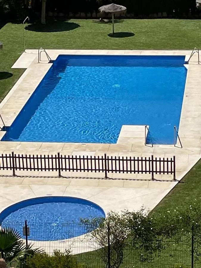 Appartamento Encantador Piso Con Terraza Y Piscina Benalmádena